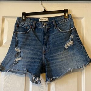 Abercrombie Curve Love High Rise 4” Shorts-Size 29
